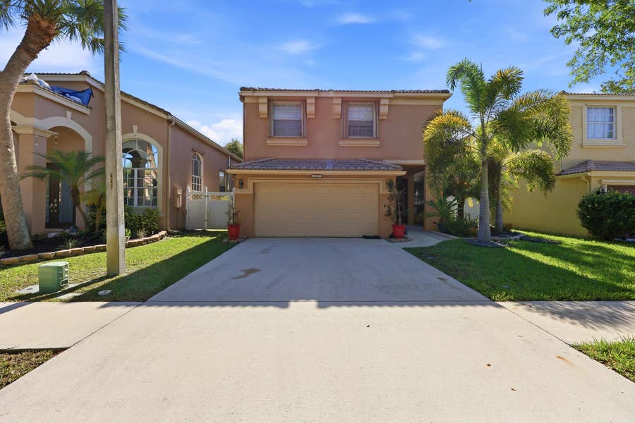 Property photo for 1327 Isleworth Court, Royal Palm Beach, FL