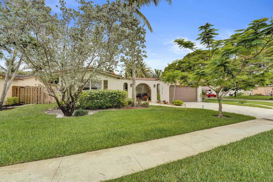 Property photo for 10544 NW 4th Street, Plantation, FL