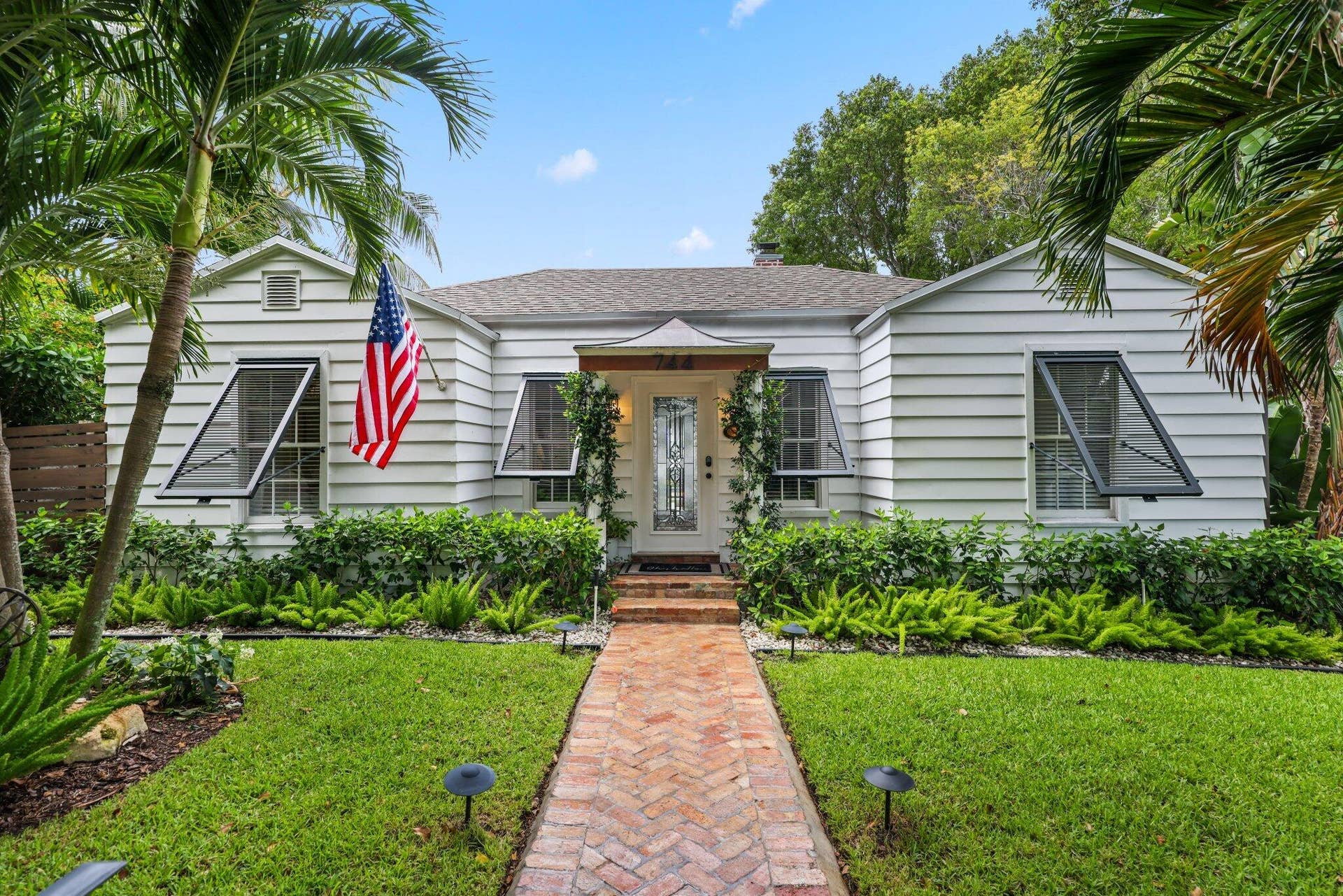 744 Sunset Road, West Palm Beach, FL 33401 744 Sunset Road - 3.jpg-SMALL
