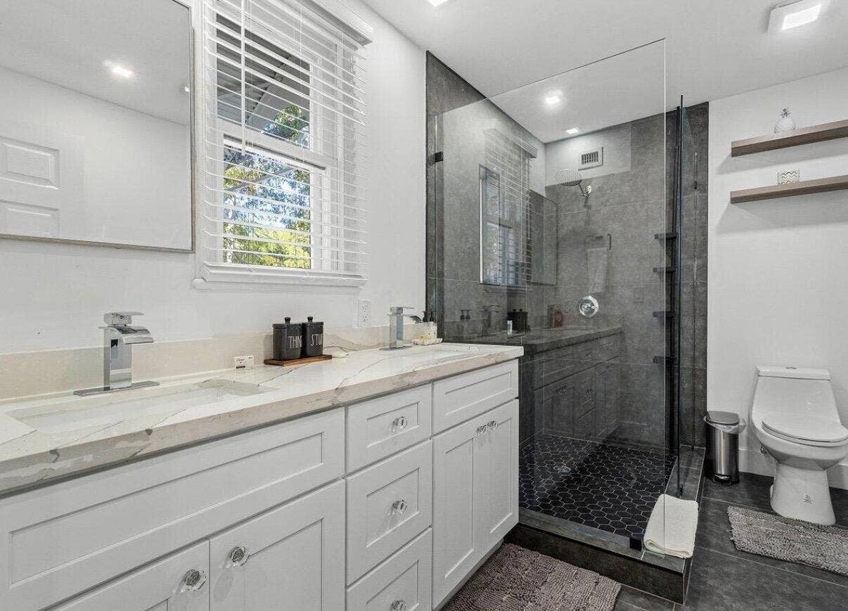 744 Sunset Road, West Palm Beach, FL 33401 IMG_3882
