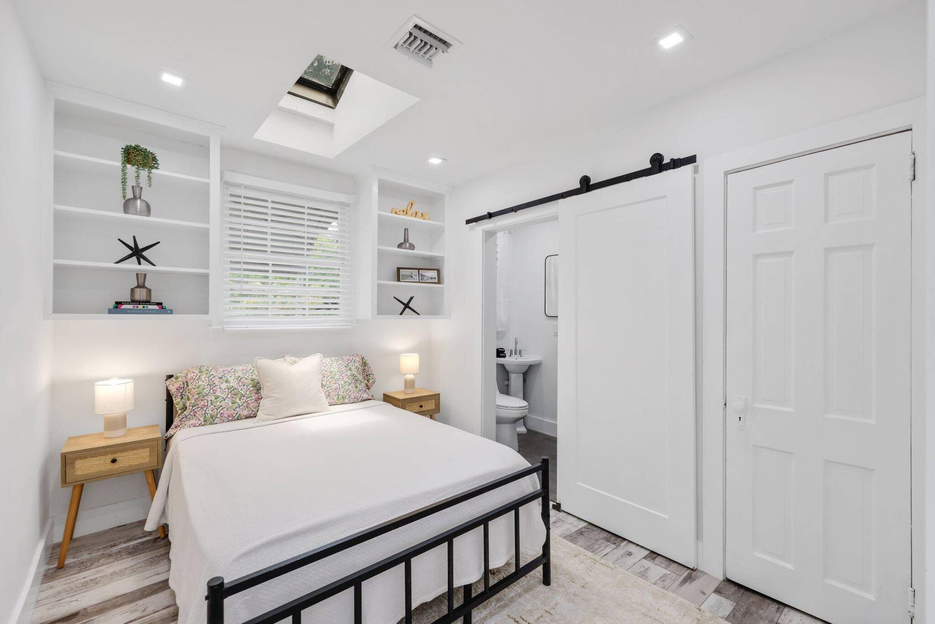 744 Sunset Road, West Palm Beach, FL 33401 744 Sunset Road - 38.jpg-SMALL