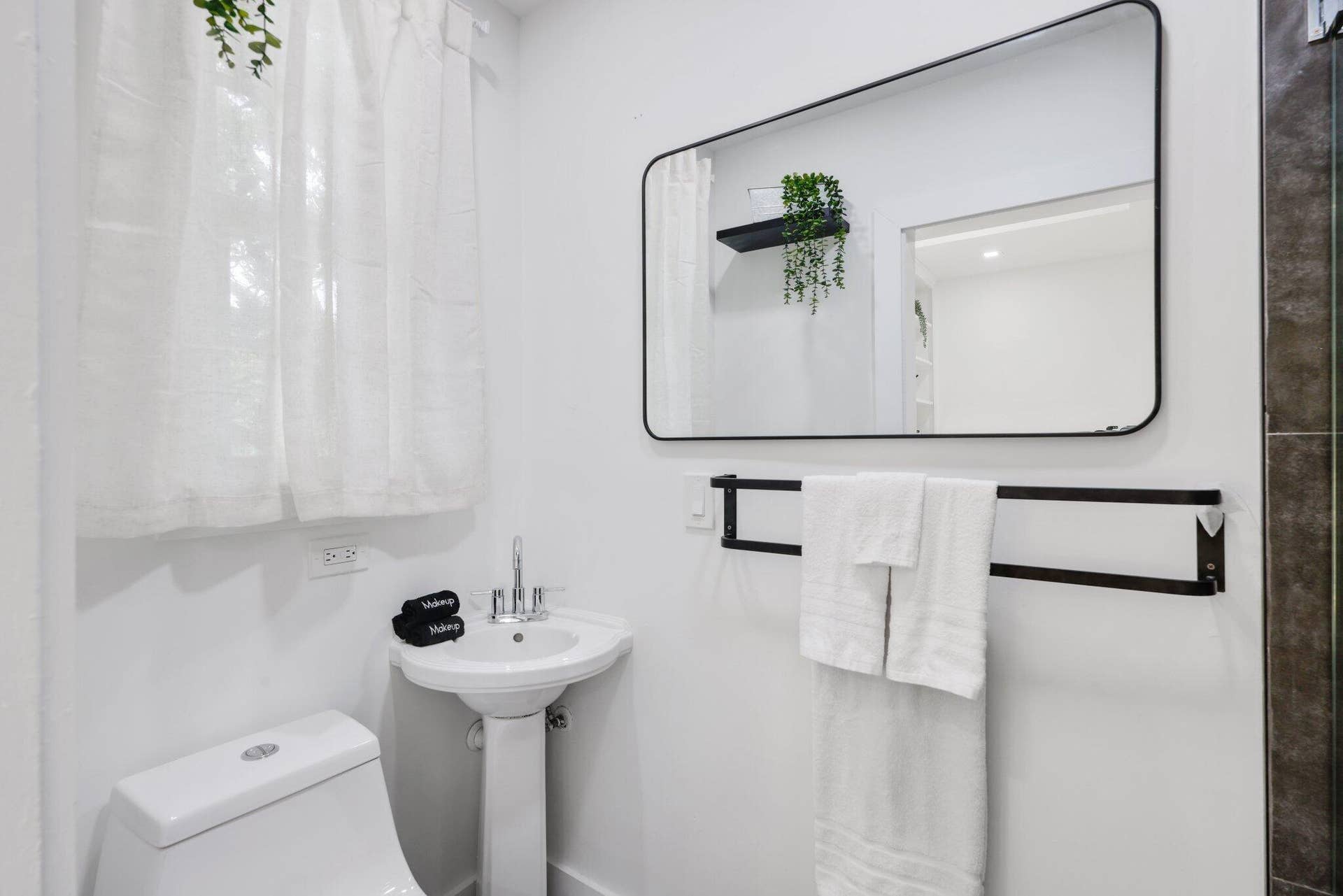 744 Sunset Road, West Palm Beach, FL 33401 744 Sunset Road - 40.jpg-SMALL
