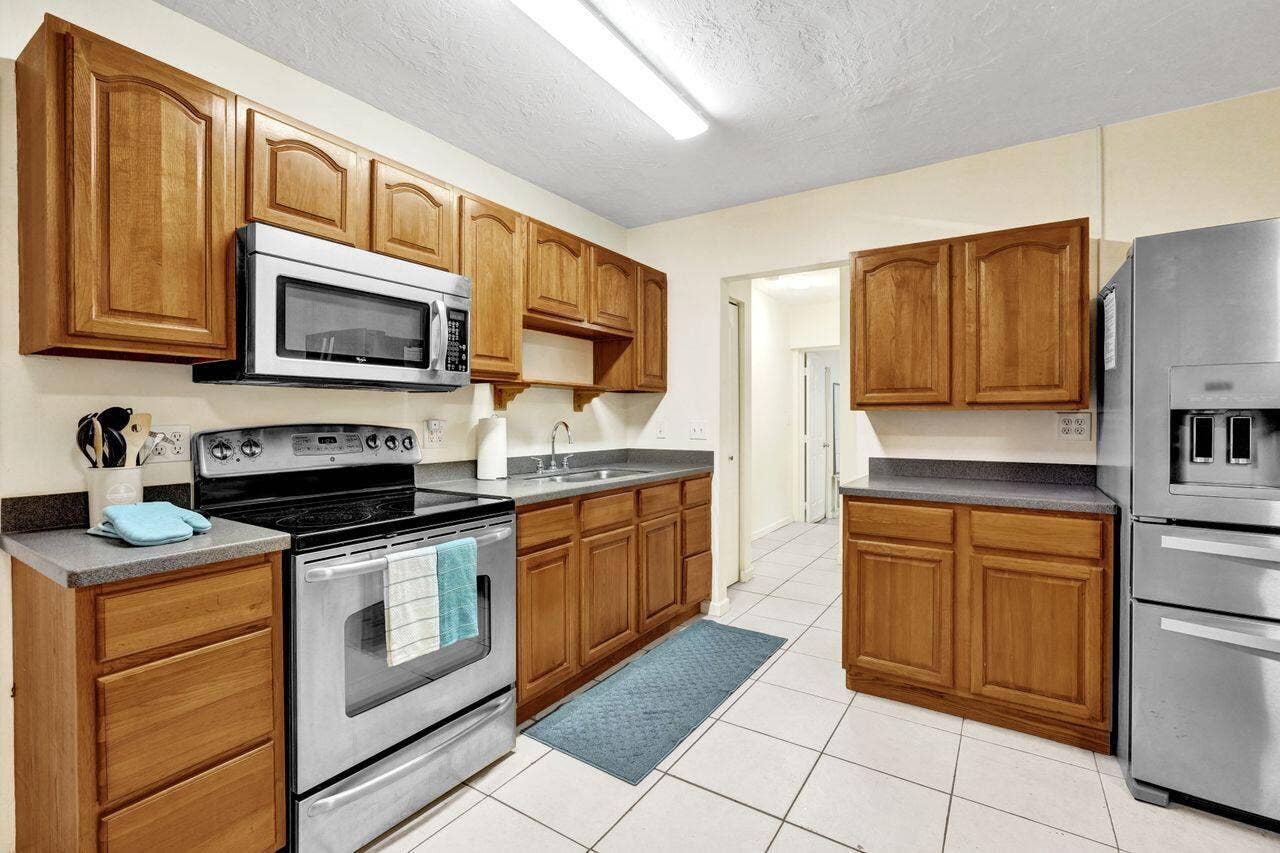 1718 Ridge Road, North Palm Beach, FL 33408 DSC09231