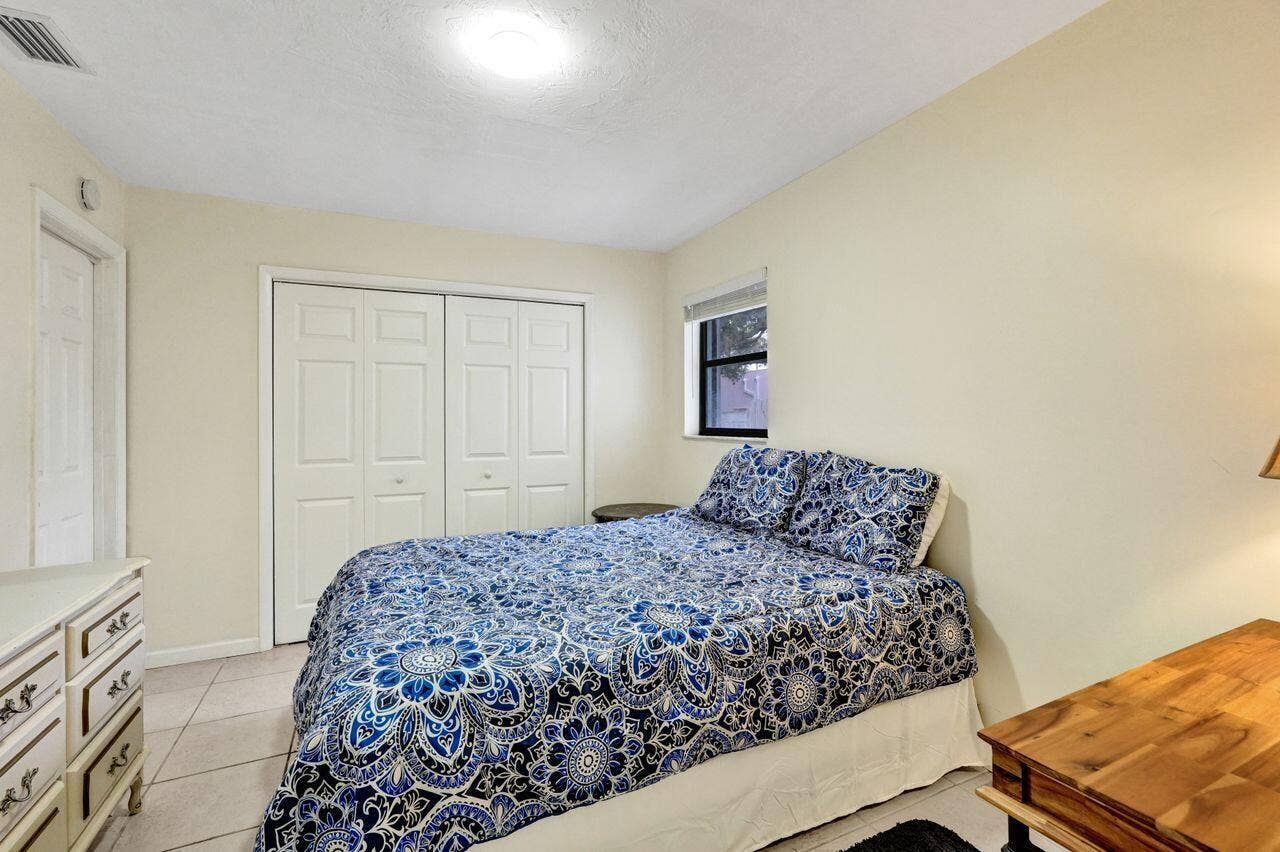 1718 Ridge Road, North Palm Beach, FL 33408 DSC09165