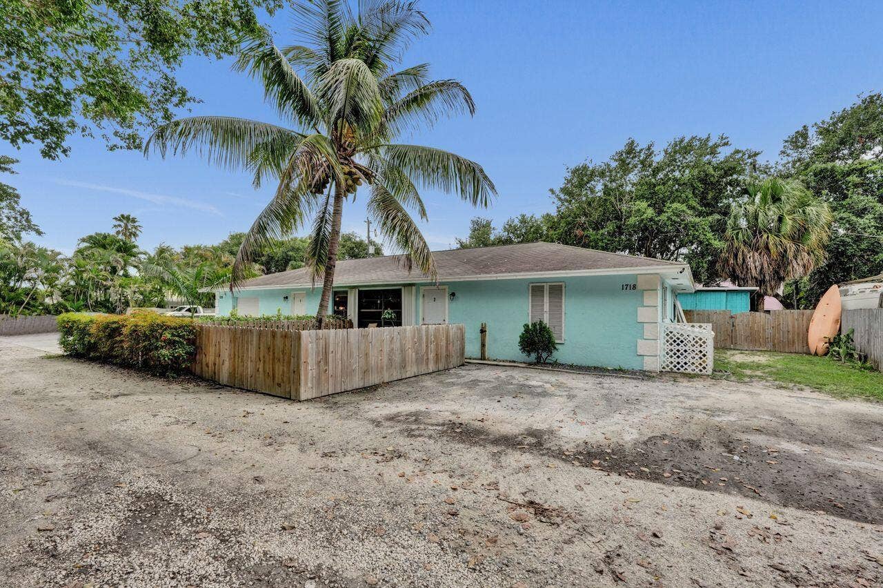1718 Ridge Road, North Palm Beach, FL 33408 Unit 2