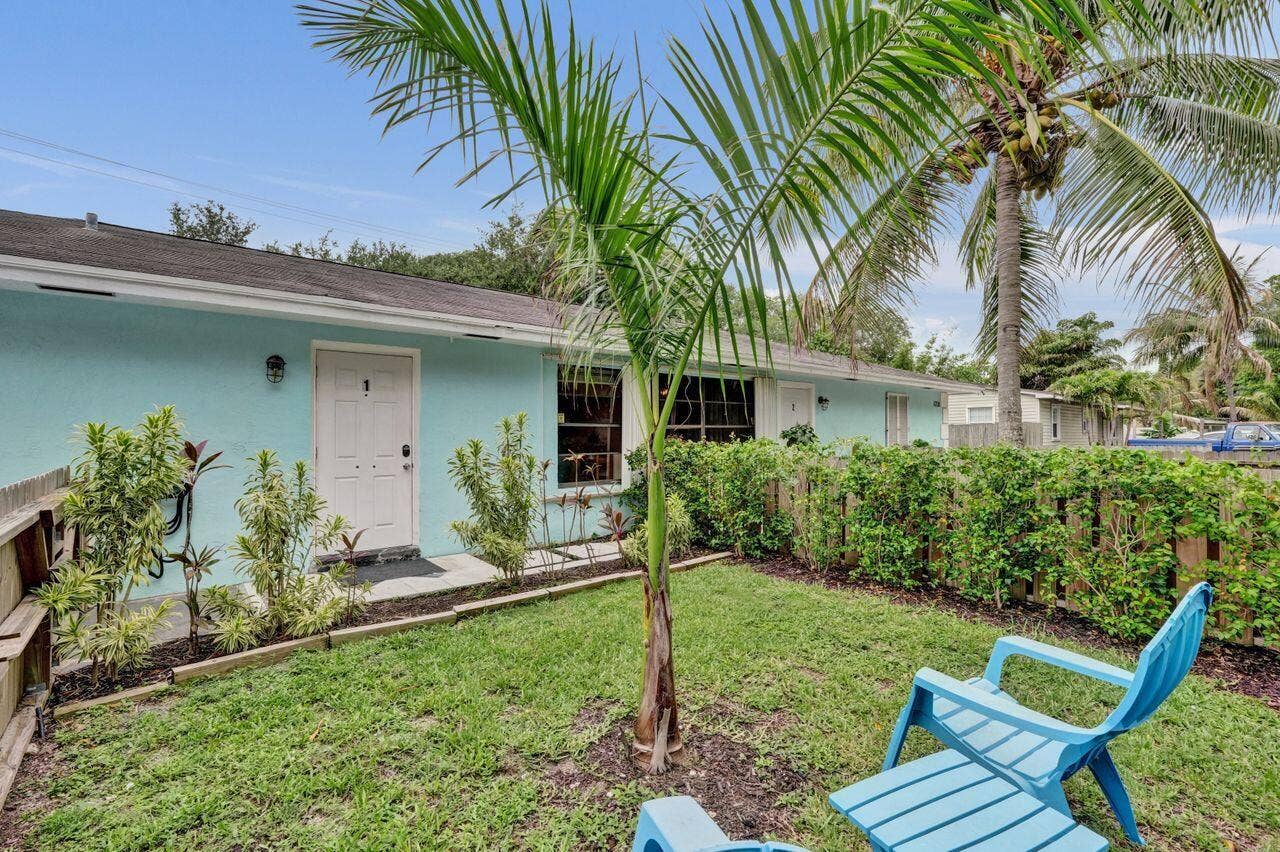 1718 Ridge Road, North Palm Beach, FL 33408 DSC09252
