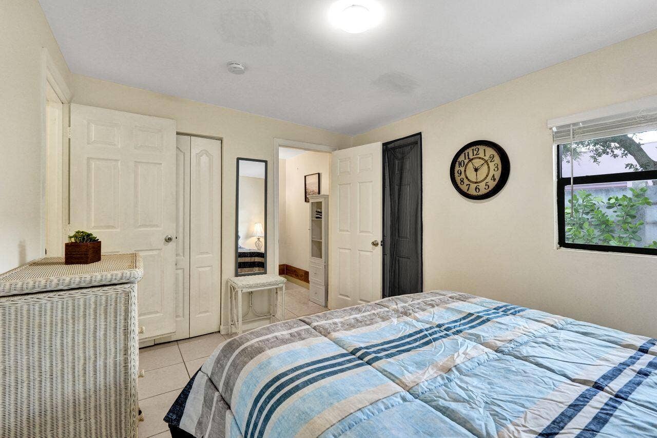 1718 Ridge Road, North Palm Beach, FL 33408 DSC09099