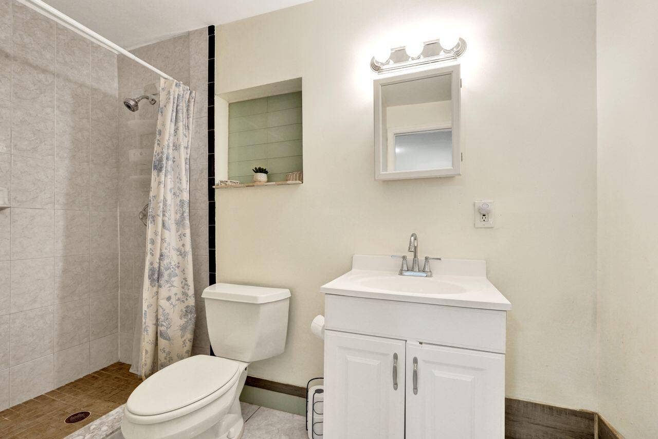 1718 Ridge Road, North Palm Beach, FL 33408 DSC09114
