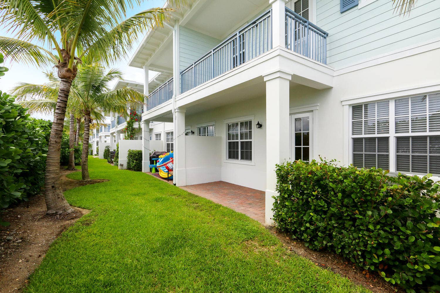 114 Ocean Breeze Drive, Juno Beach, Juno Beach, FL 33408 114 Ocean Breeze Dr Juno Beach-large-023