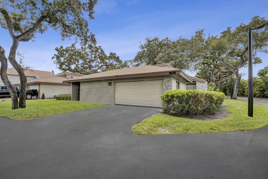 Property photo for 4108 N 49th Avenue, #4108, Hollywood, FL