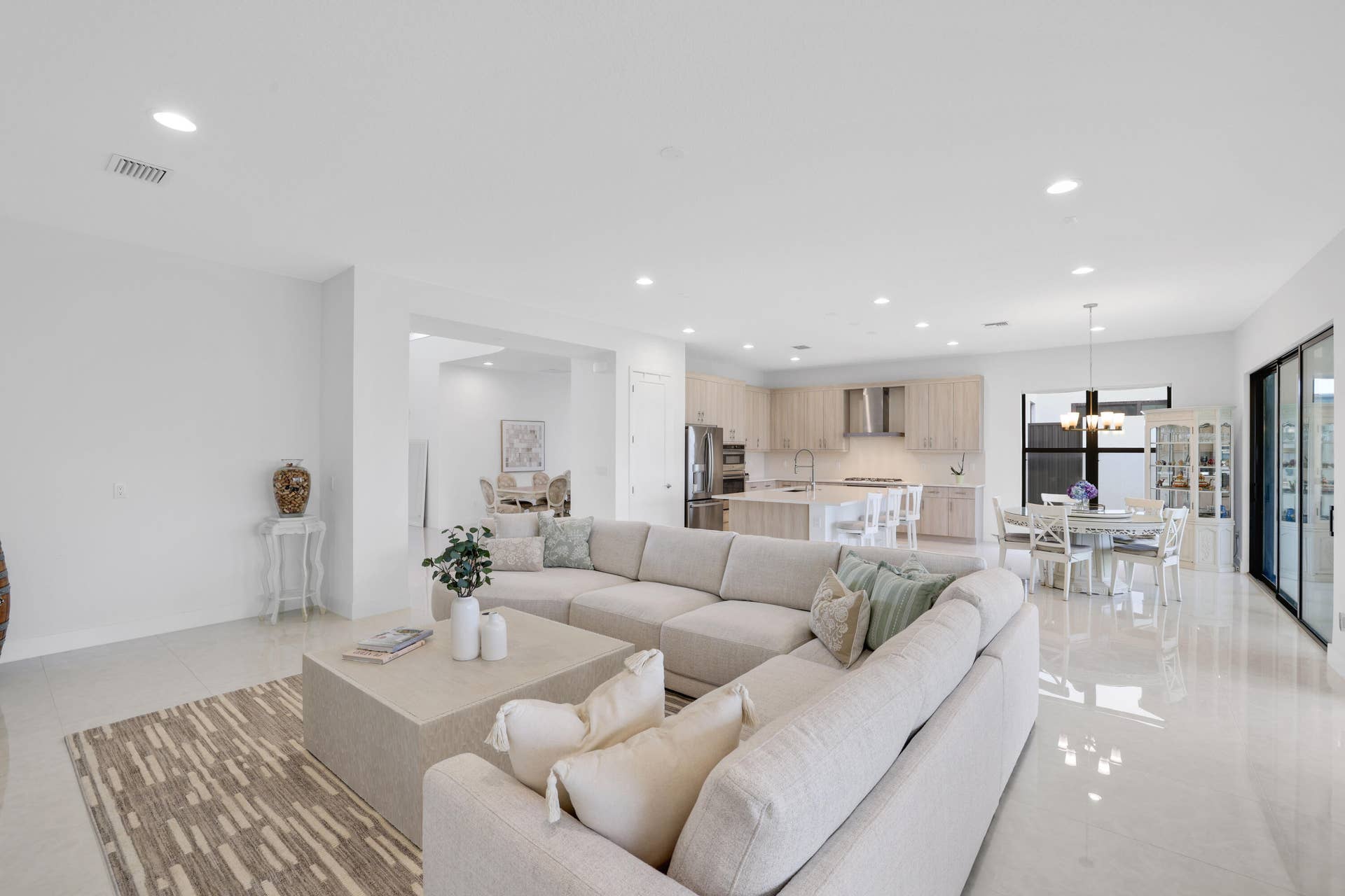 20028 Pacific Dunes Drive, Boca Raton, FL 33434 Living room