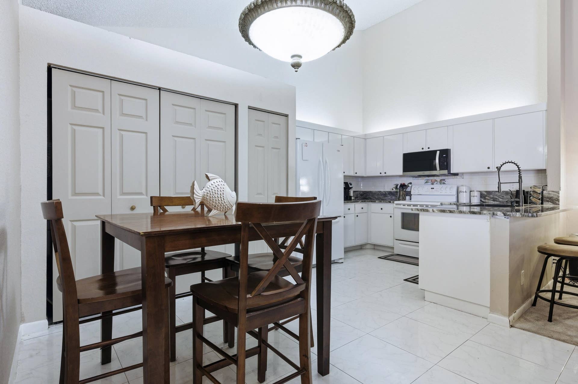 4353 Woodstock Drive, #B, West Palm Beach, FL 33409 KITCHEN