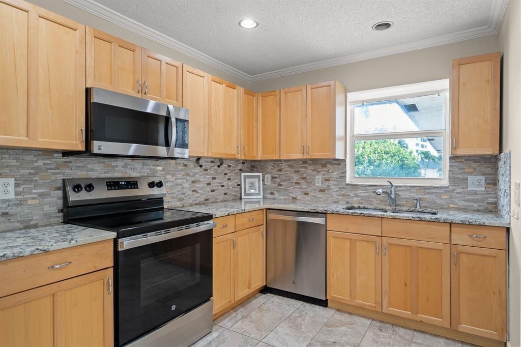 3601 S Ocean Boulevard, #406, South Palm Beach, FL 33480 Photo 10