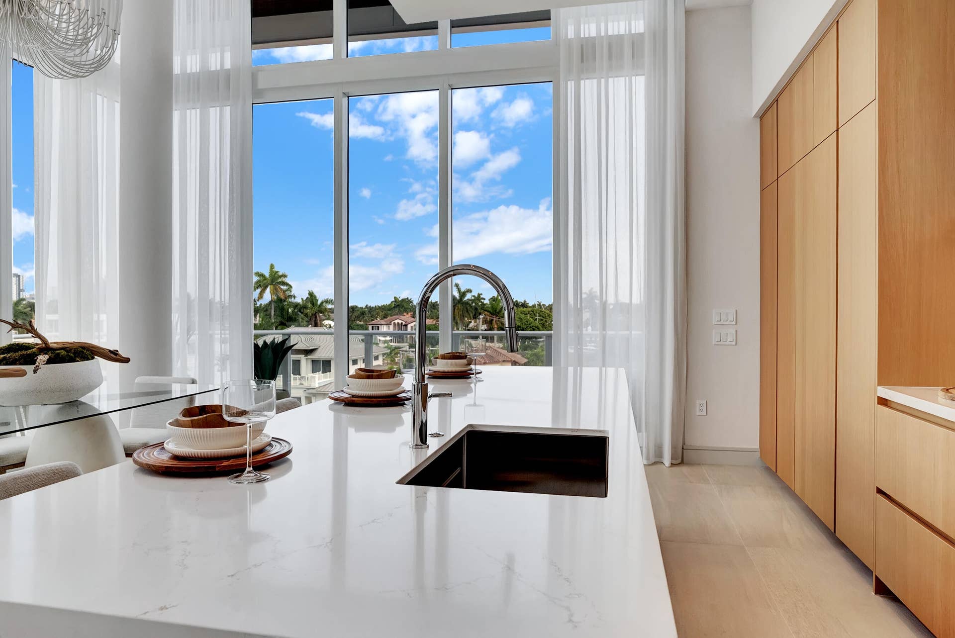 2321 SE 17th Street, #401, Fort Lauderdale, FL 33316 DSC09344