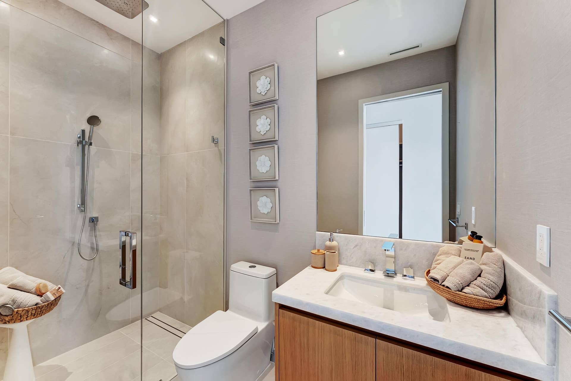 2321 SE 17th Street, #401, Fort Lauderdale, FL 33316 DSC09214