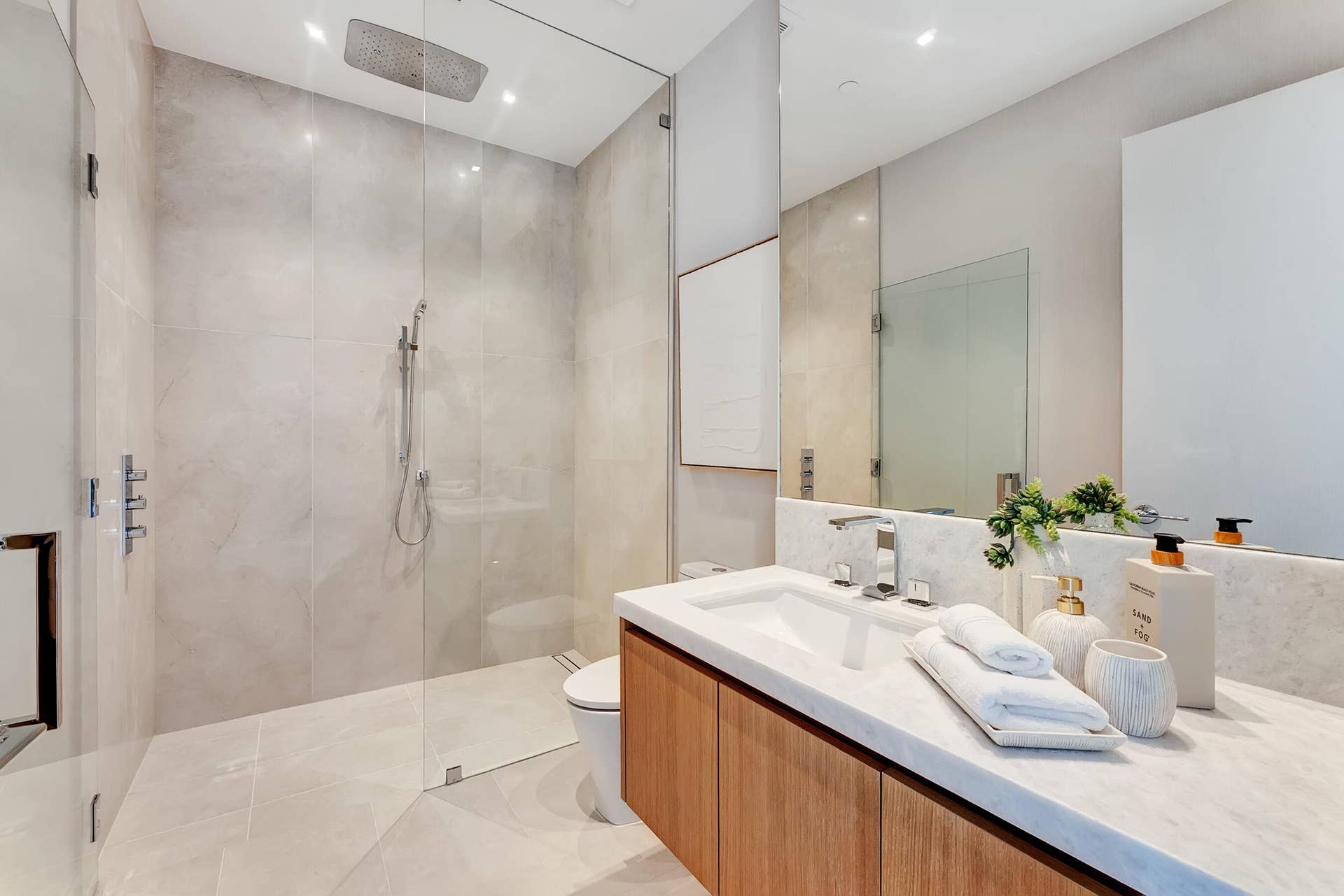 2321 SE 17th Street, #401, Fort Lauderdale, FL 33316 DSC09199