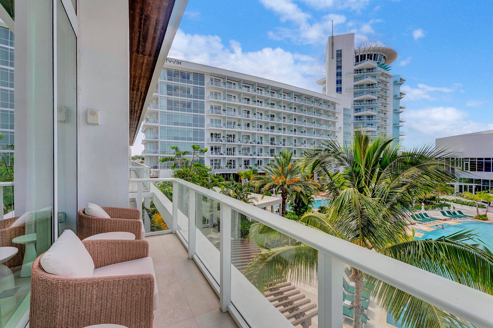 2321 SE 17th Street, #401, Fort Lauderdale, FL 33316 DSC09294