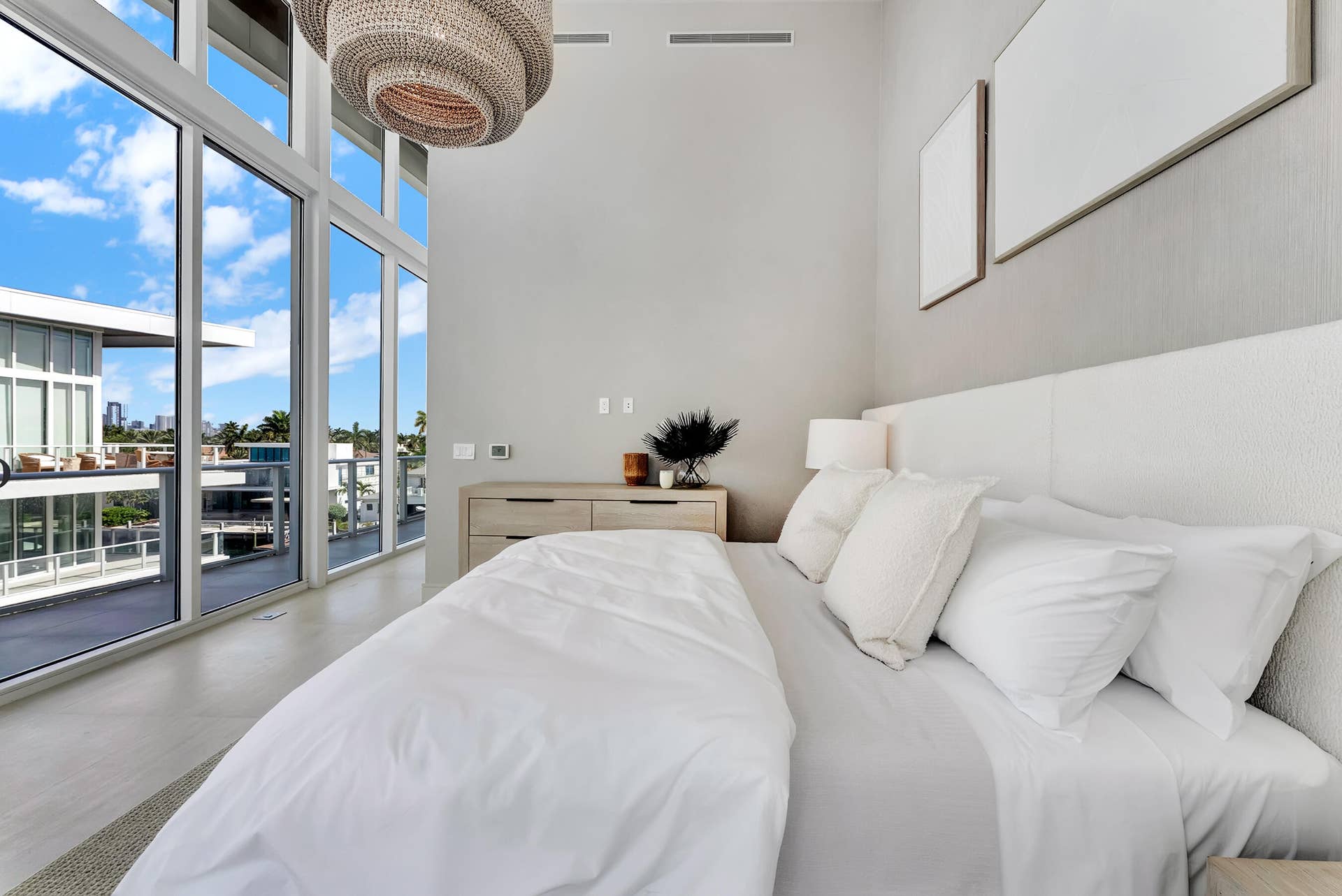 2321 SE 17th Street, #401, Fort Lauderdale, FL 33316 DSC09179