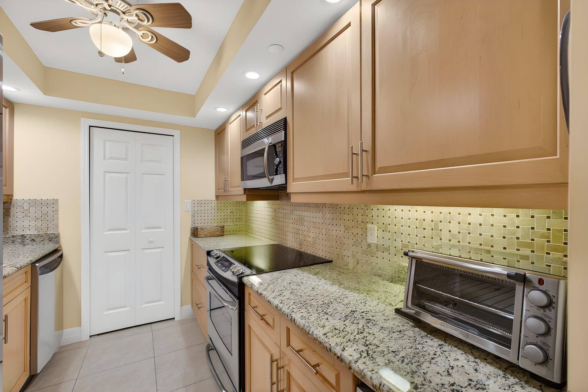 3000 N Ocean Drive, #31 B, Singer Island, FL 33404 Personal items virtually removed.