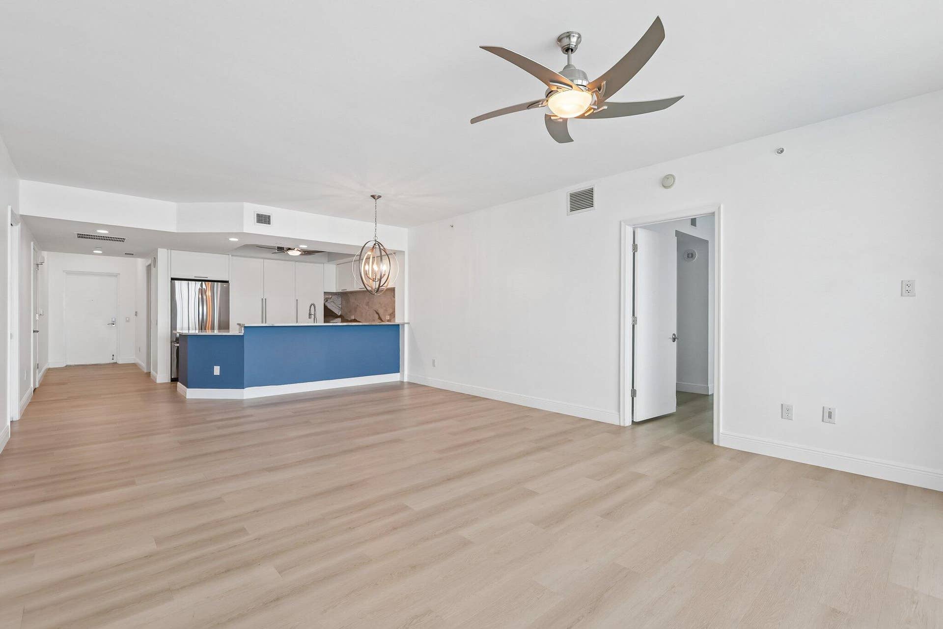 2650 Lake Shore Drive, #1202, Riviera Beach, FL 33404 8-web-or-mls-Lake Shore Dr 1202-S0705-00