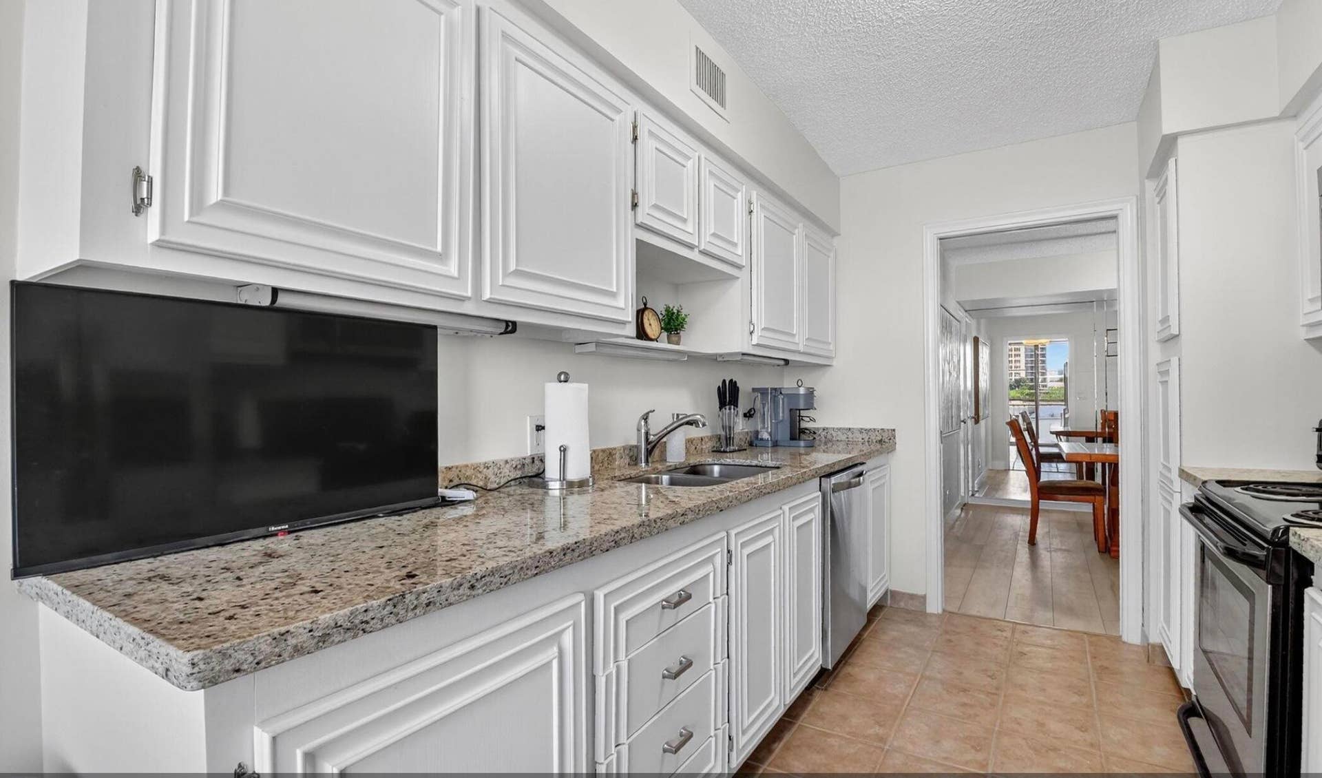3400 N Ocean Drive, #405, Singer Island, FL 33404 Kitchen