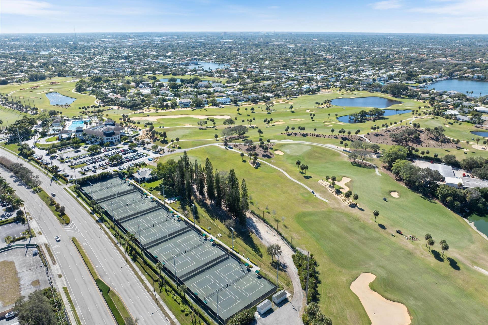 868 Country Club Drive, North Palm Beach, FL 33408 Raquet Sports