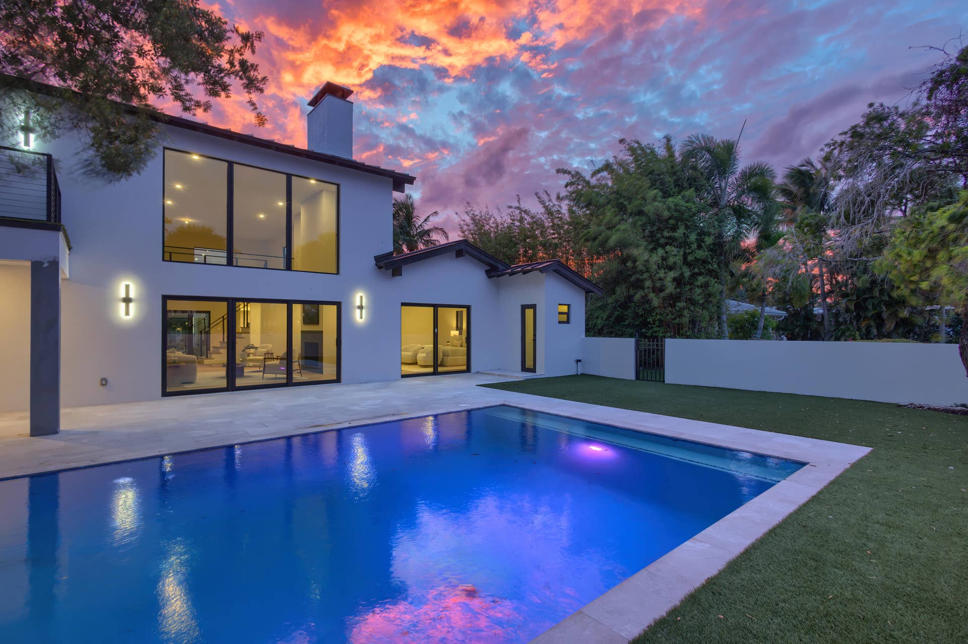 868 Country Club Drive, North Palm Beach, FL 33408 Pool Twighlight