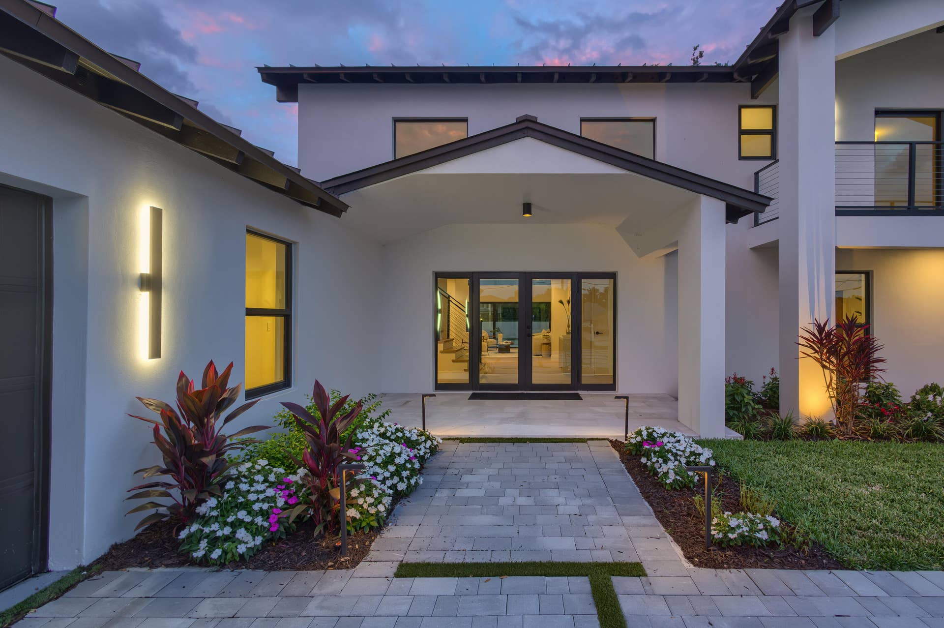 868 Country Club Drive, North Palm Beach, FL 33408 Entrance