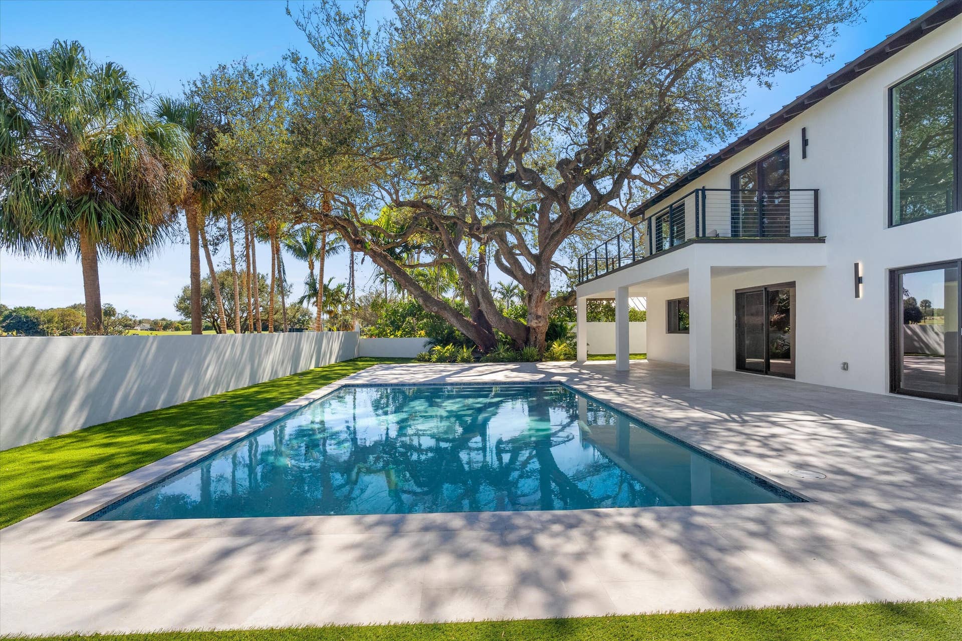 868 Country Club Drive, North Palm Beach, FL 33408 Pool