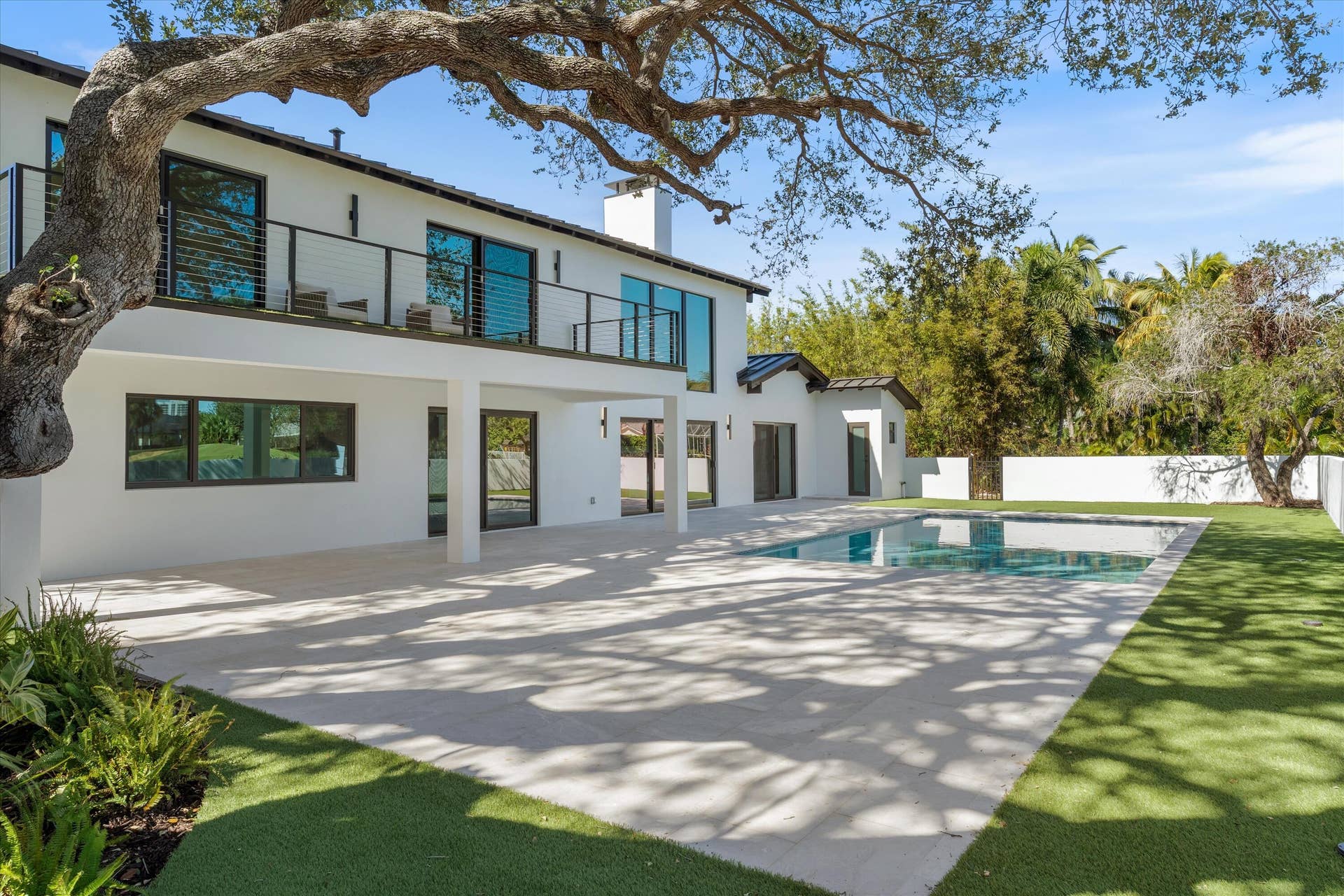 868 Country Club Drive, North Palm Beach, FL 33408 Patio