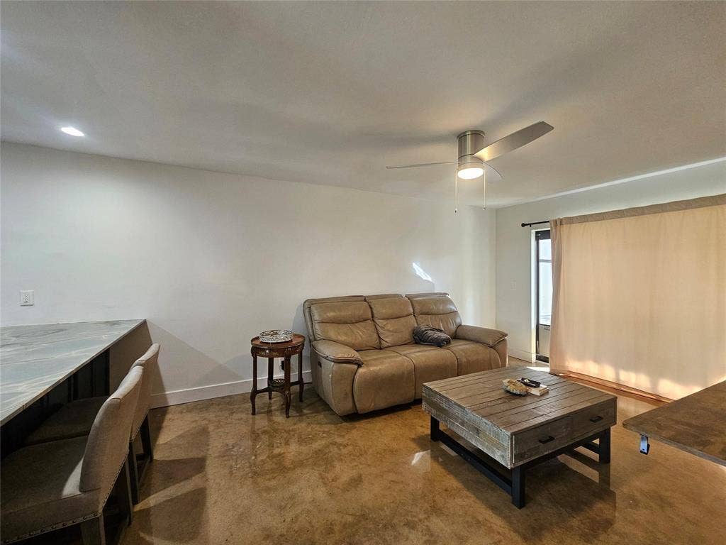 825 NW 13th Street, #110, Boca Raton, FL 33486 BocaRaton11