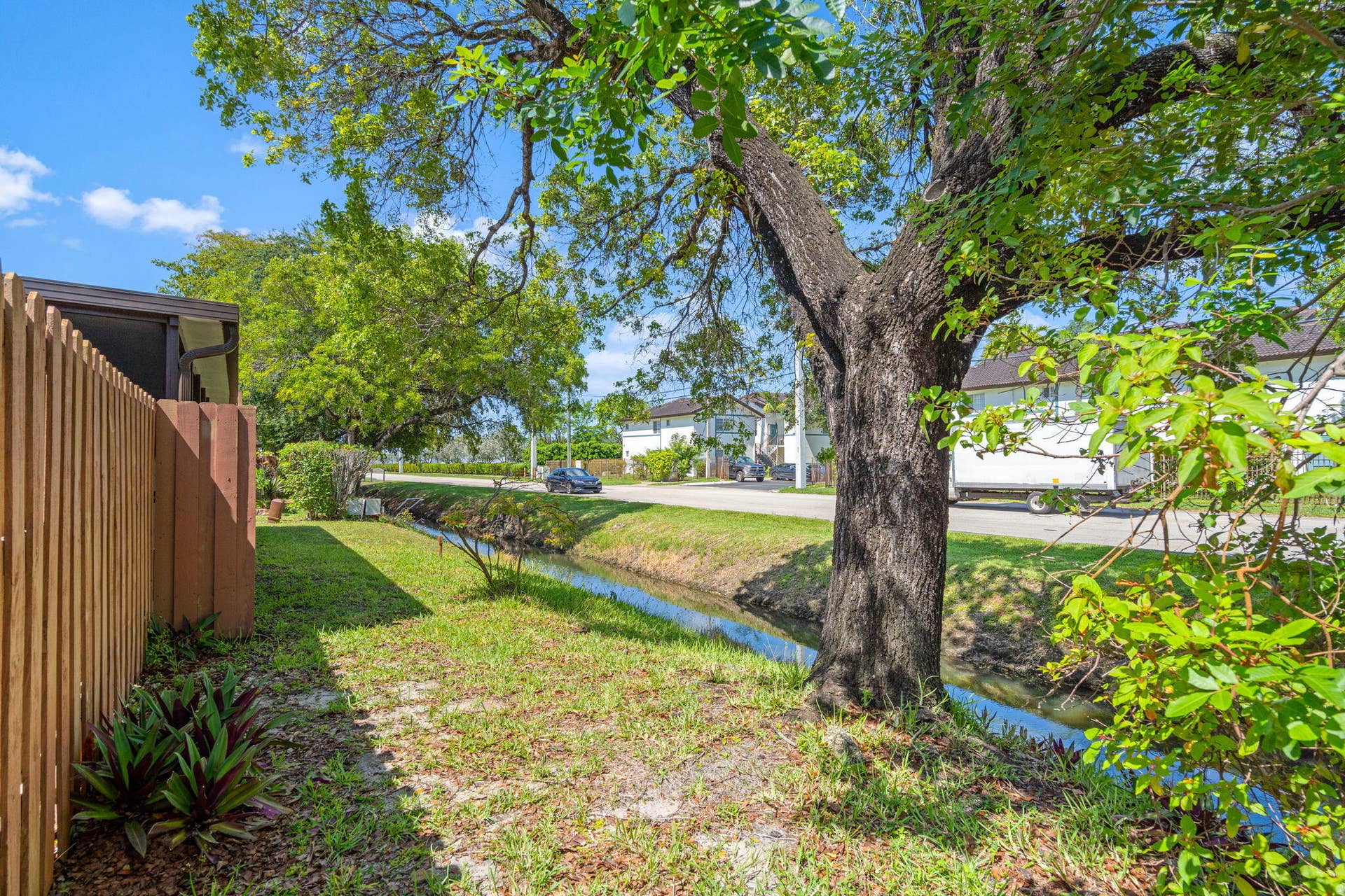 2361 SW 70th Avenue, #47, Davie, FL 33317 35-web-or-mls-35