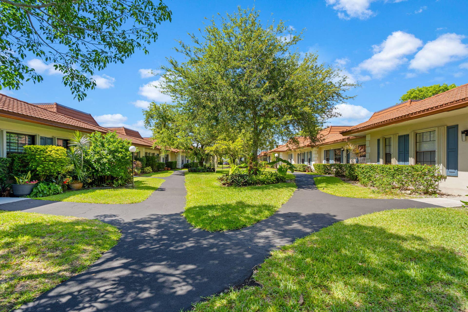 2361 SW 70th Avenue, #47, Davie, FL 33317 36-web-or-mls-36
