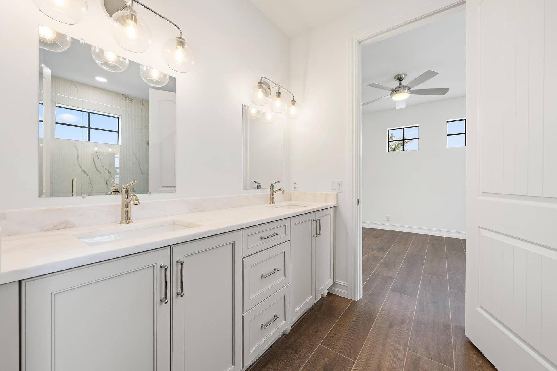309 Cascade Lane, Palm Beach Shores, FL 33404 Bath