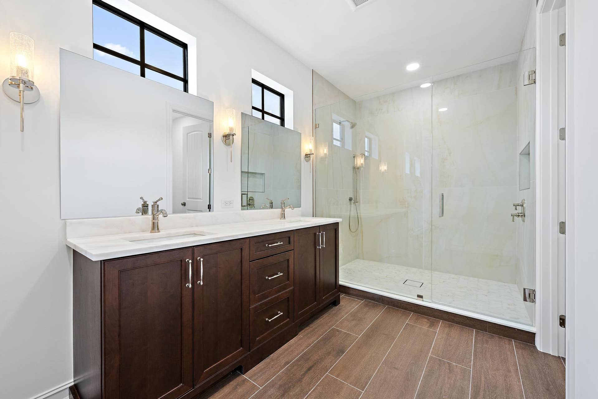 309 Cascade Lane, Palm Beach Shores, FL 33404 Bath