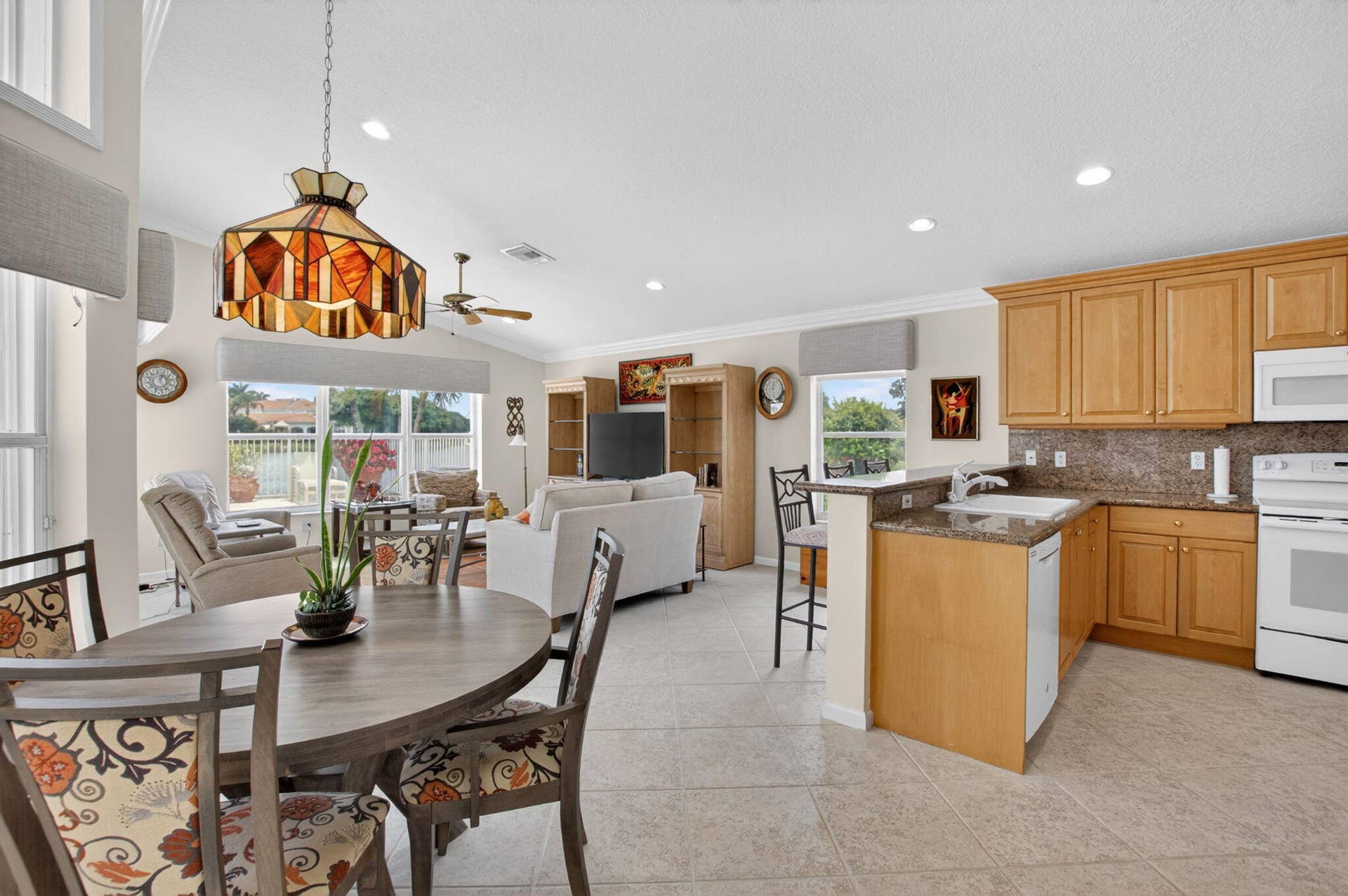 13461 Barcelona Lake Circle, Delray Beach, FL 33446 KITCHEN-BREAKFAST NOOK-FAMILY ROOM