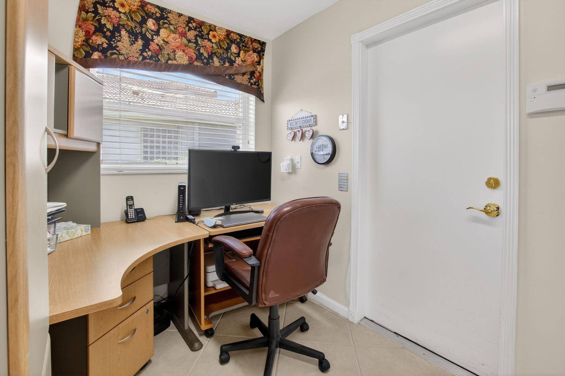 13461 Barcelona Lake Circle, Delray Beach, FL 33446 LAUNDRY ROOM/OFFICE
