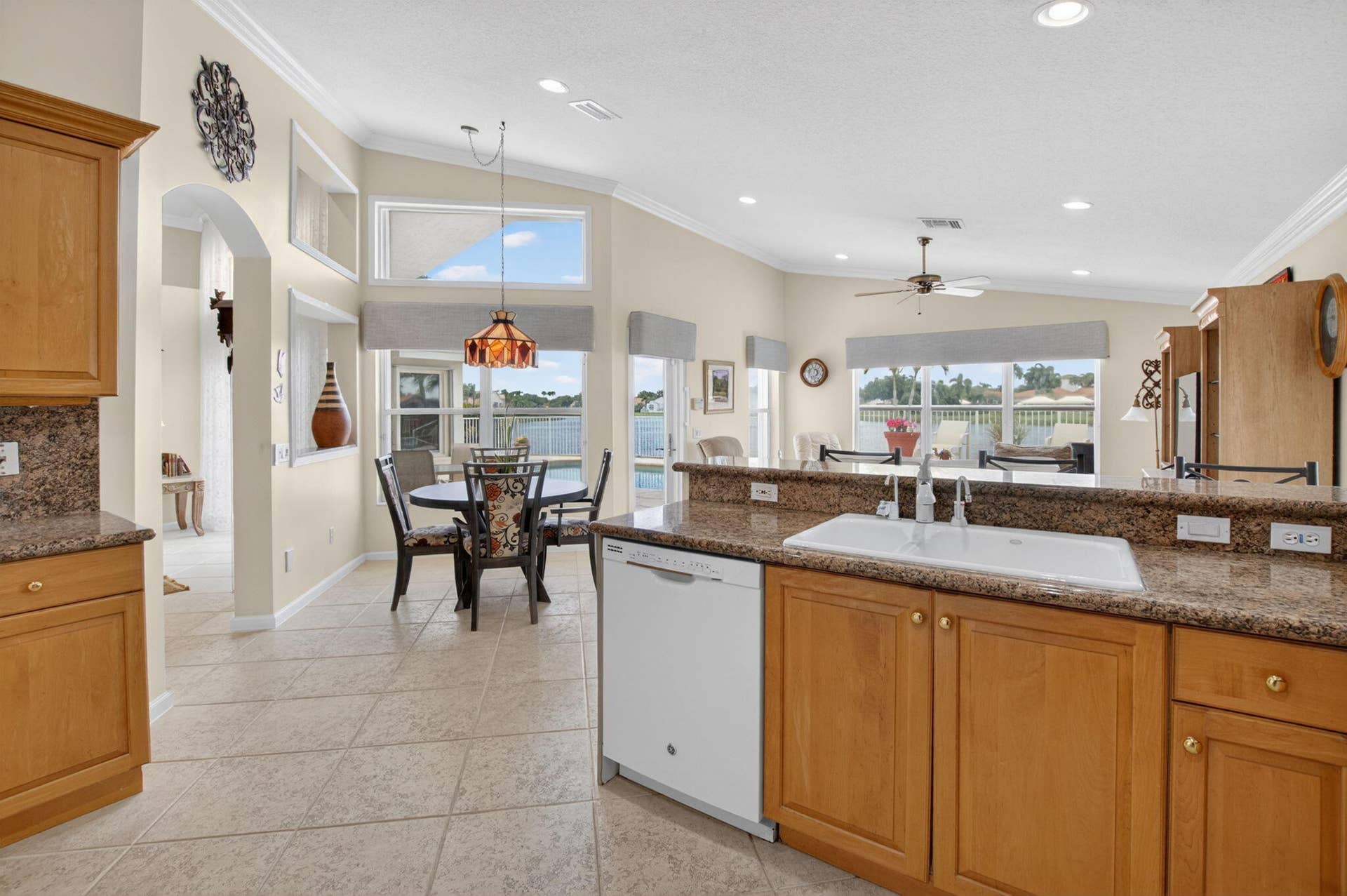 13461 Barcelona Lake Circle, Delray Beach, FL 33446 KITCHEN