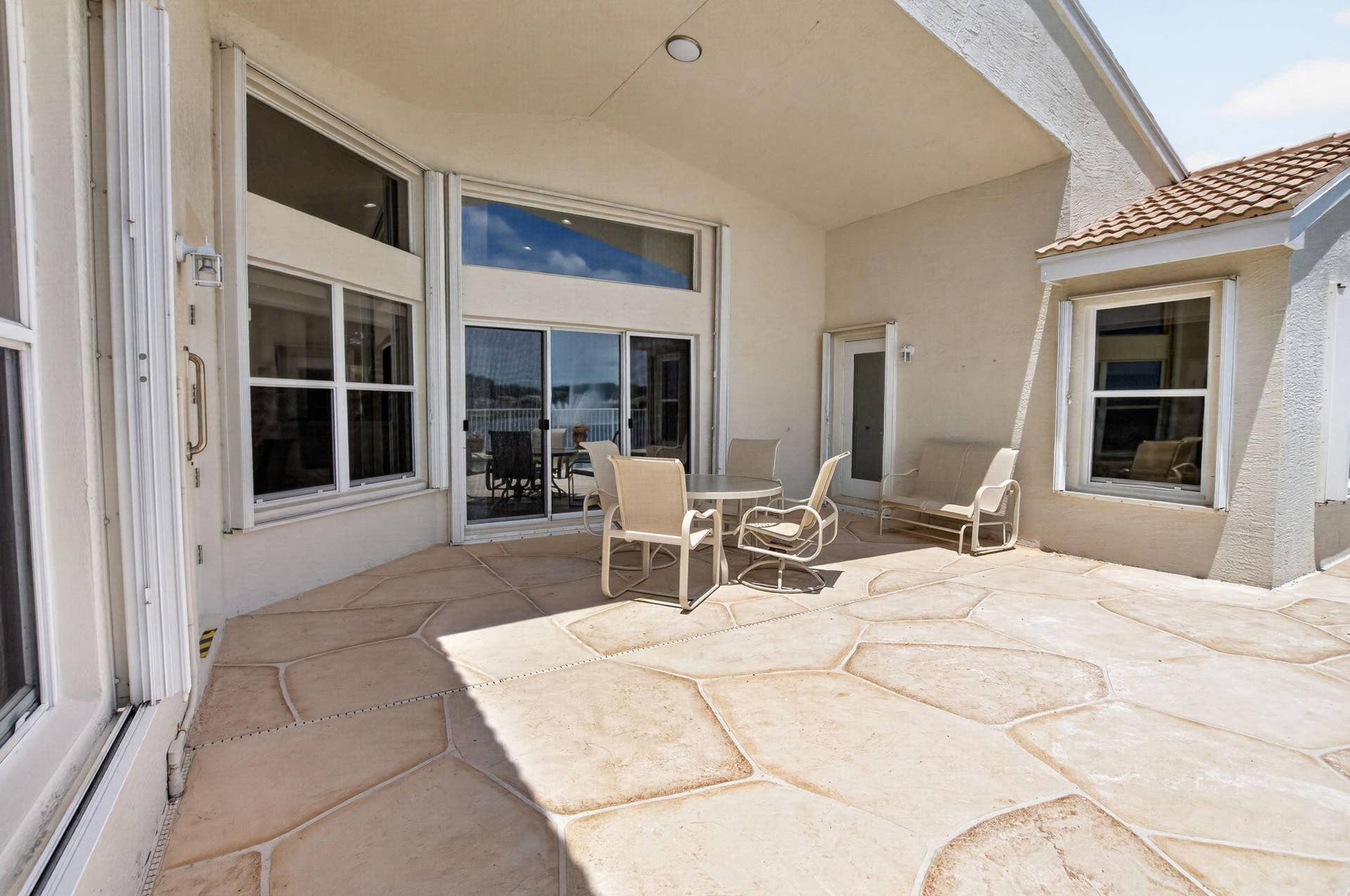 13461 Barcelona Lake Circle, Delray Beach, FL 33446 COVERED LANAI
