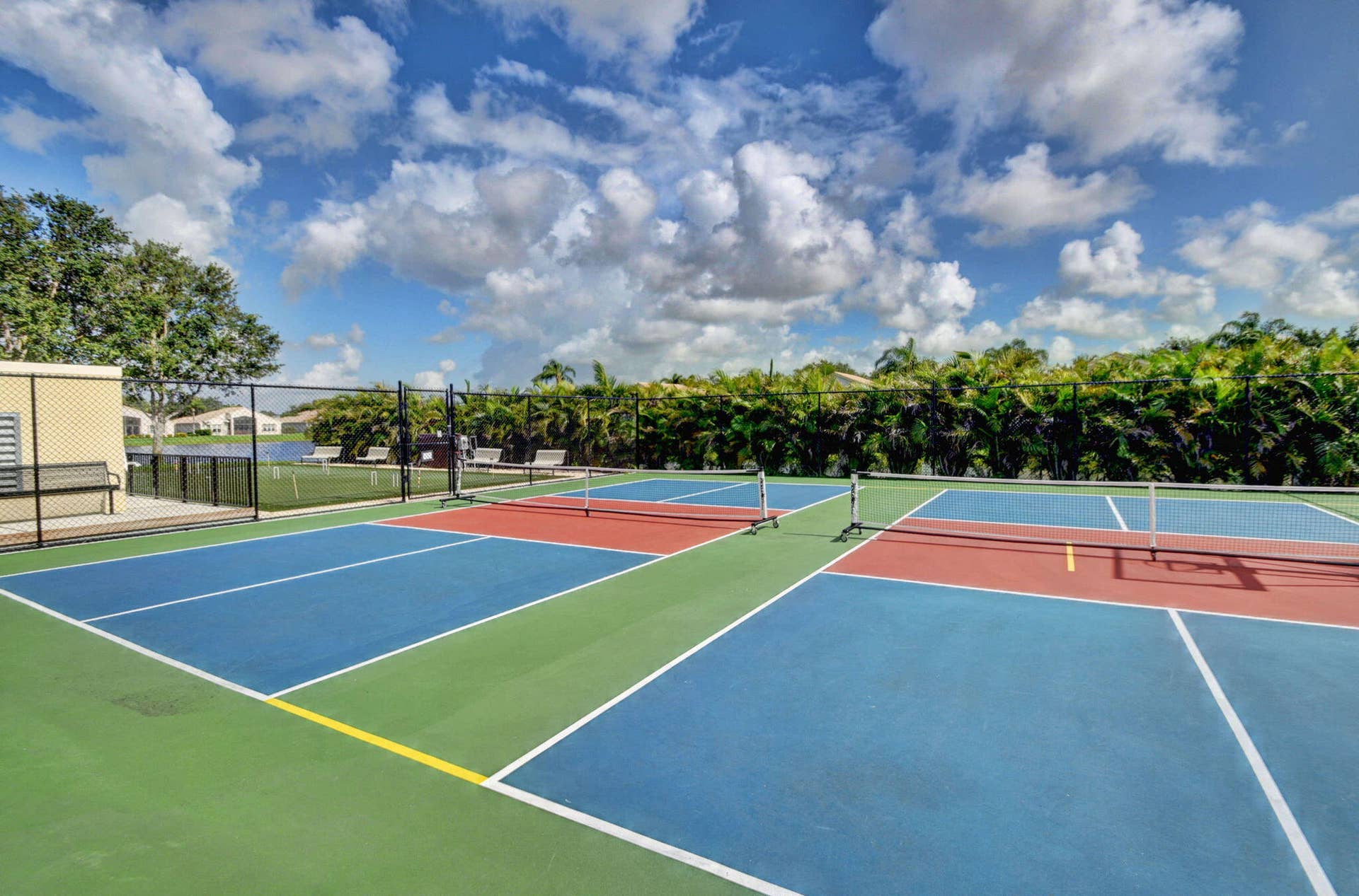 13461 Barcelona Lake Circle, Delray Beach, FL 33446 2 LIGHTED PICKLEBALL COURTS
