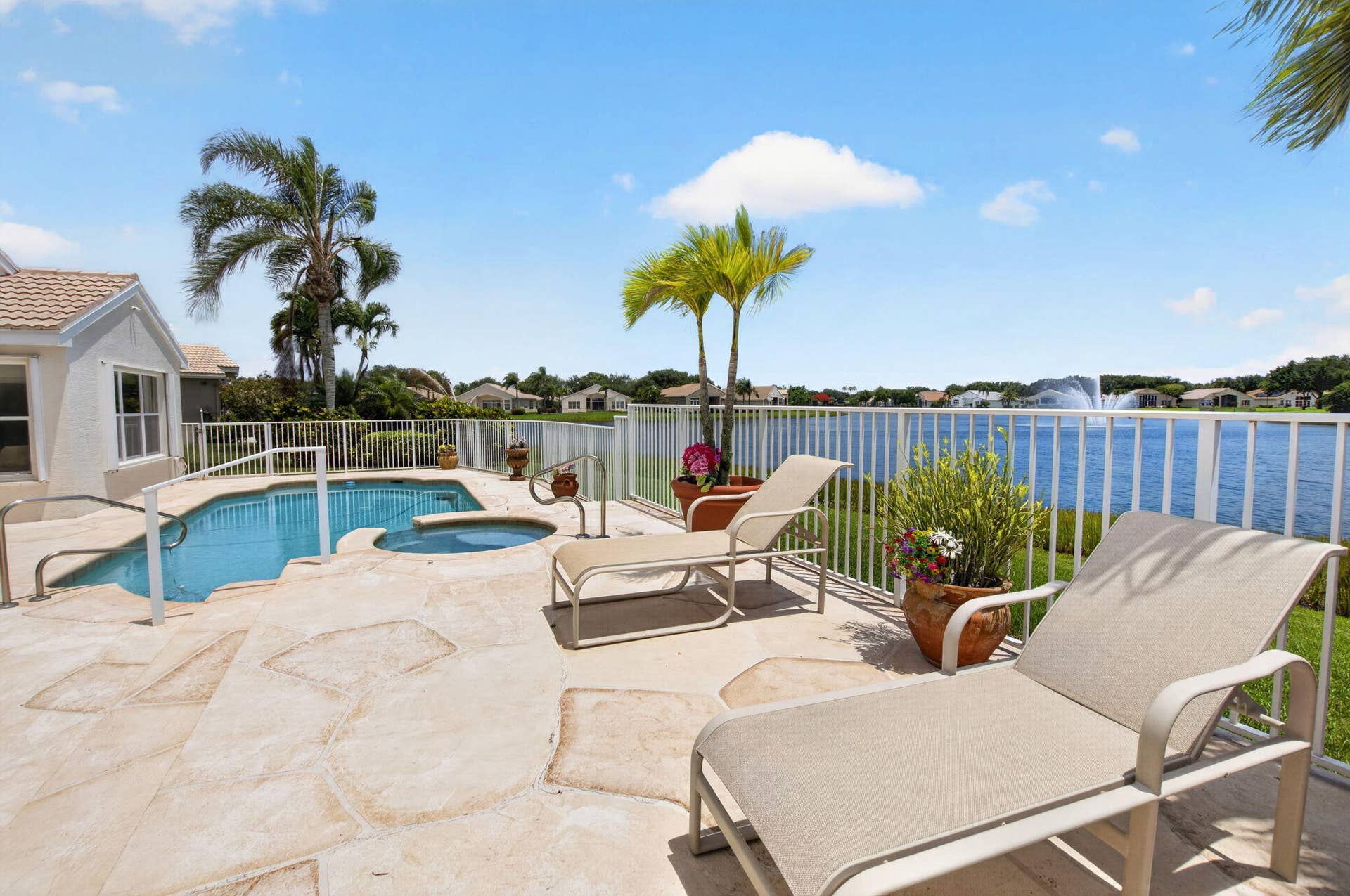 13461 Barcelona Lake Circle, Delray Beach, FL 33446 POOL/SPA OVERLOOKING LAKE