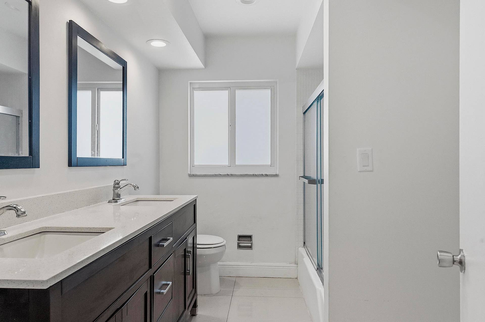 2910 NE 40th Ct - - 018