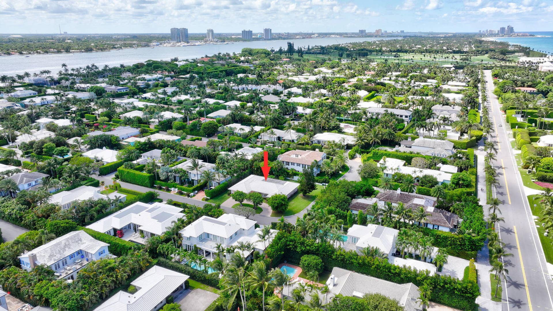 217 Plantation Road, Palm Beach, FL 33480 53-web-or-mls-DJI_20260518070926_0016_D_