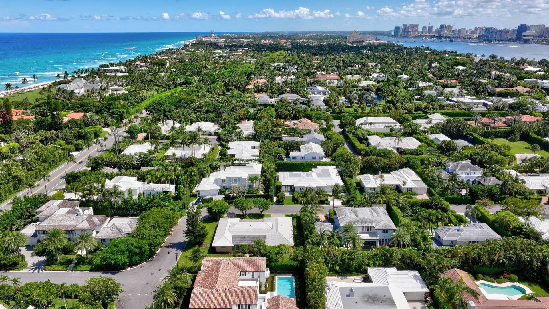 217 Plantation Road, Palm Beach, FL 33480 71-web-or-mls-DJI_20260518071436_0108_D_