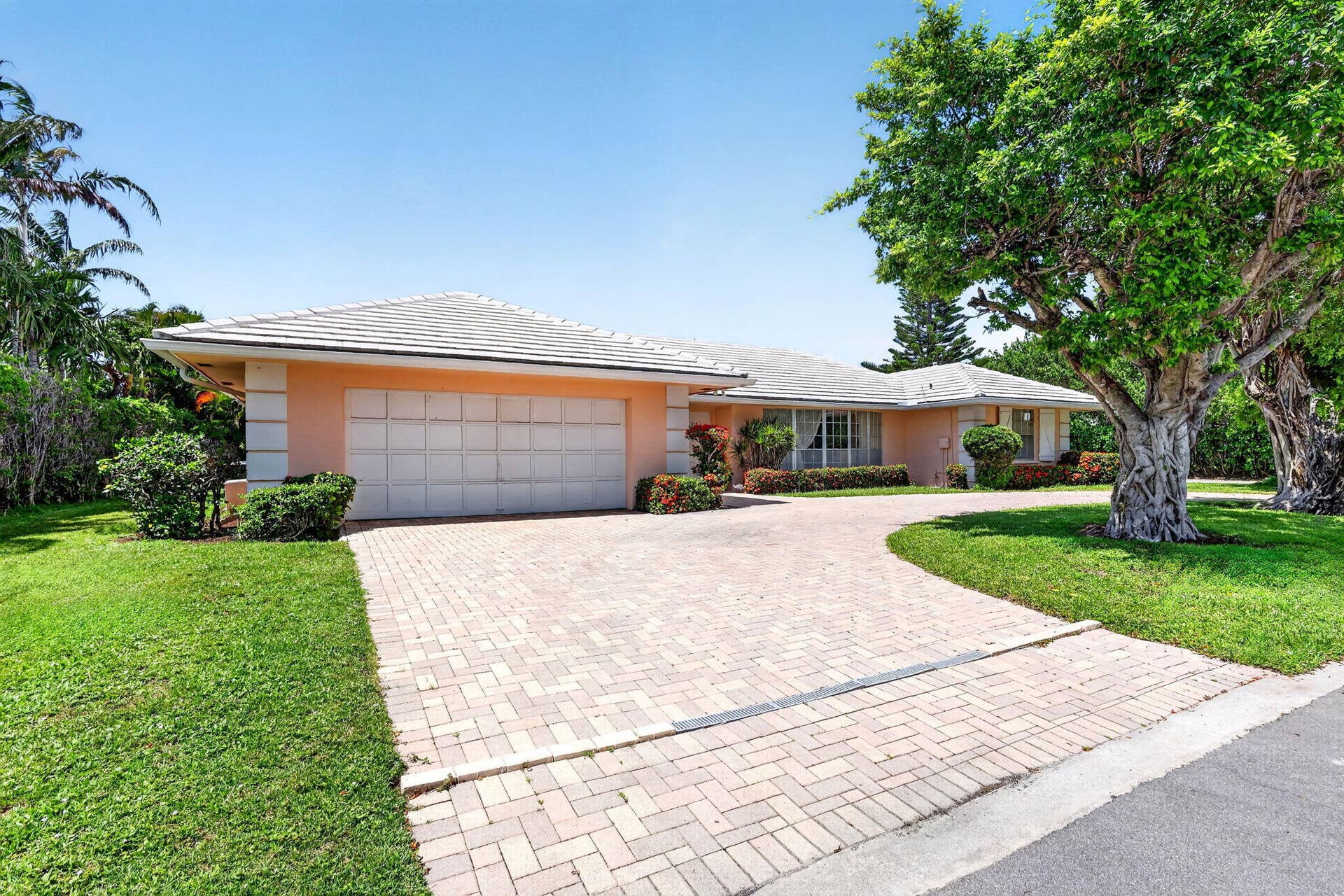 217 Plantation Road, Palm Beach, FL 33480 4-web-or-mls-5P1A6286
