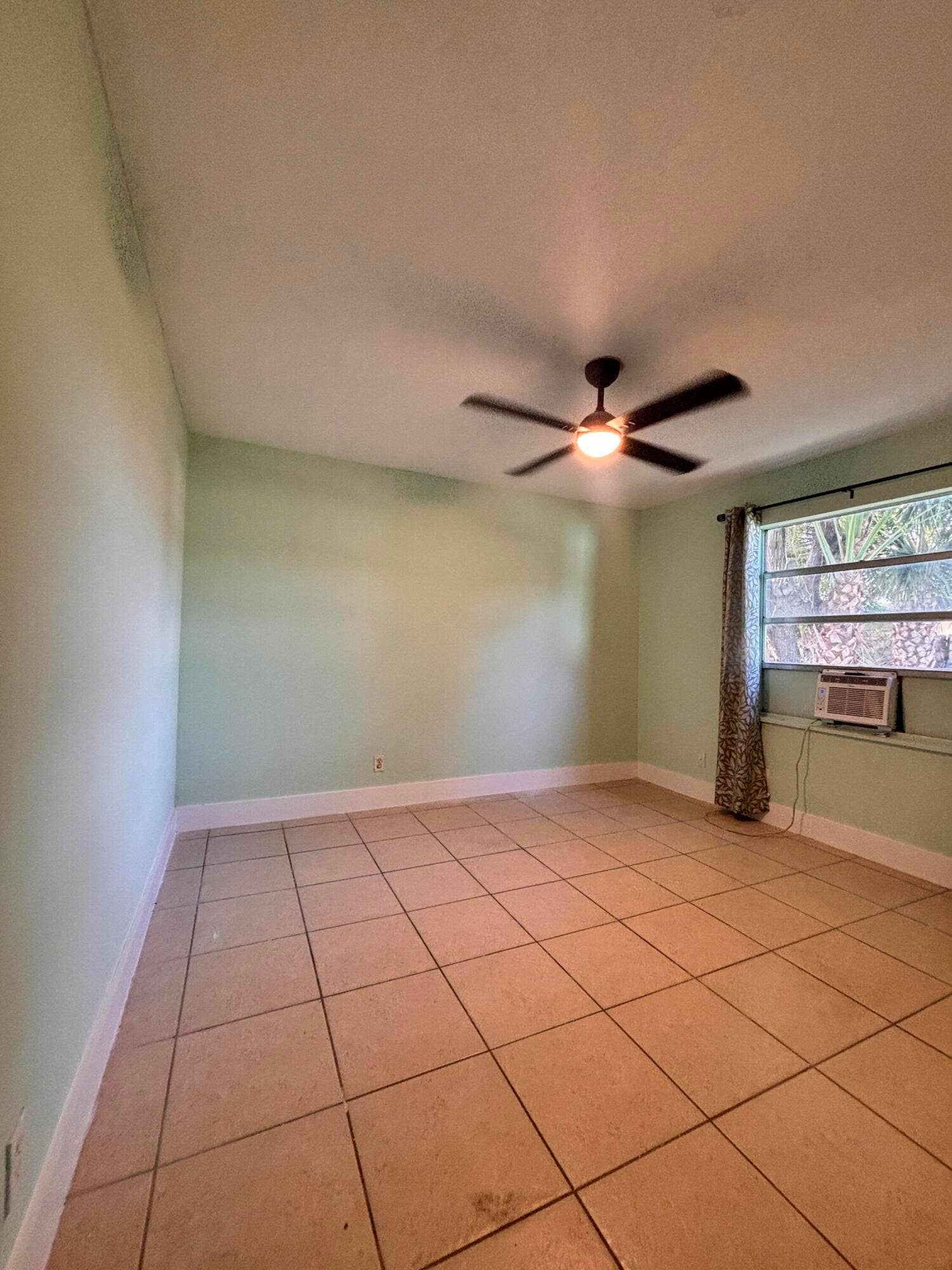 1328 W 6th Street, Riviera Beach, FL 33404 BR1