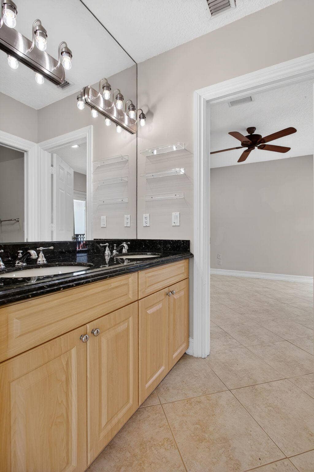 4901 NE 29th Avenue, Lighthouse Point, FL 33064 40