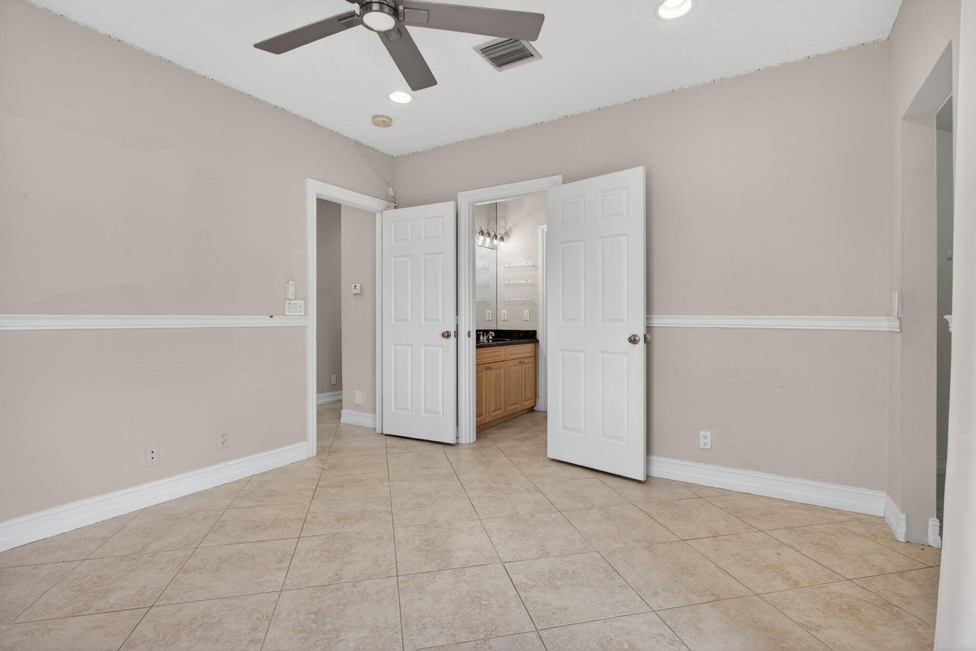 4901 NE 29th Avenue, Lighthouse Point, FL 33064 38