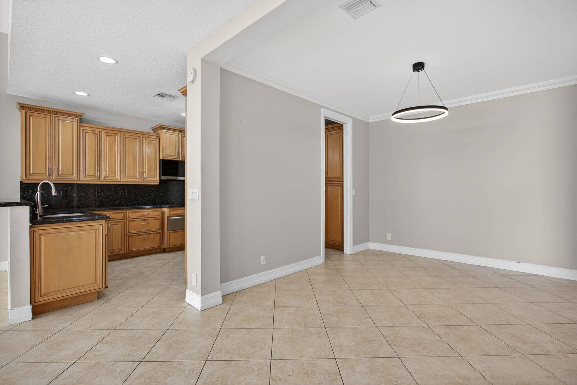 4901 NE 29th Avenue, Lighthouse Point, FL 33064 25