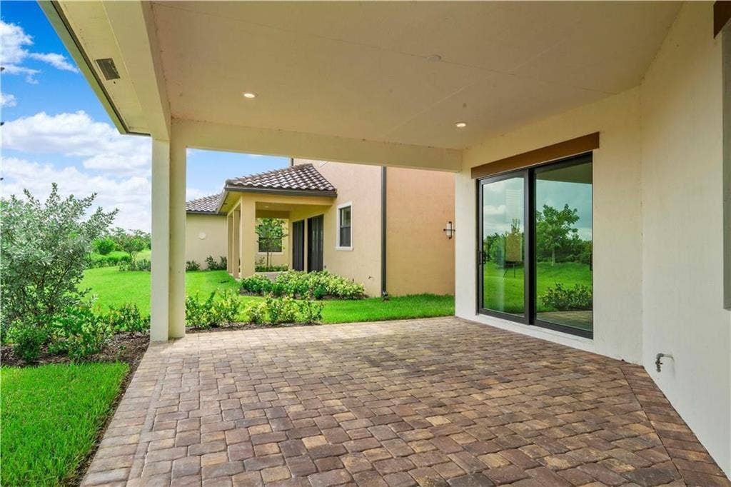 12135 E Baypoint Circle, Parkland, FL 33076 12135 Baypoint E.jpg 16